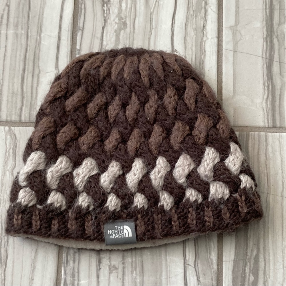The North Face wool mix beanie. EUC